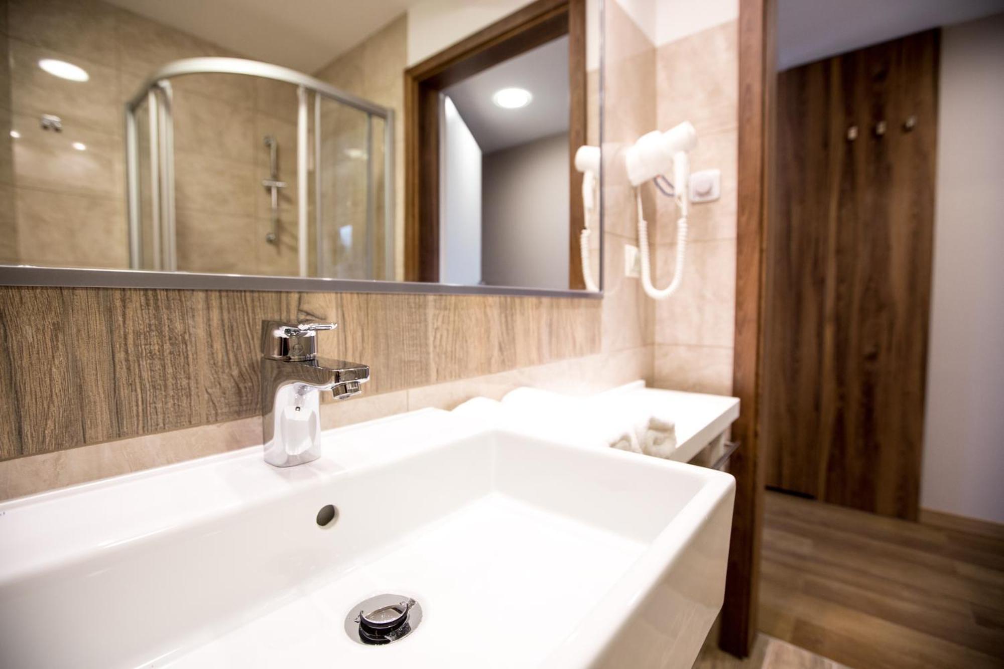 Mineral Hotel Malinowy Raj Солец-Здруй Экстерьер фото
