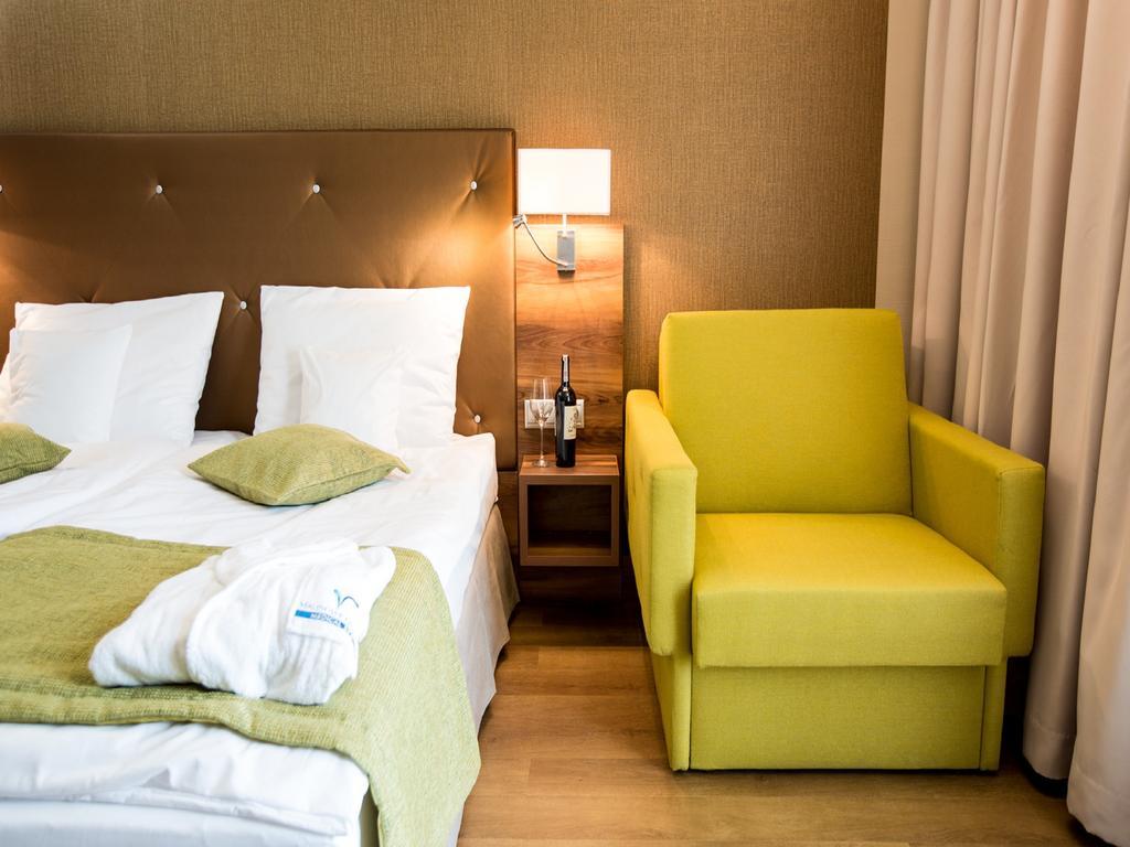 Mineral Hotel Malinowy Raj Солец-Здруй Экстерьер фото